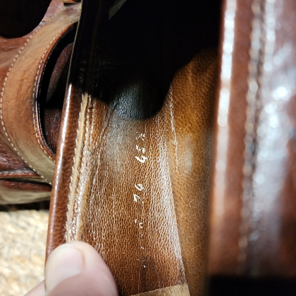 Vintage Men's Gucci Loafers - Picture 7 of 13